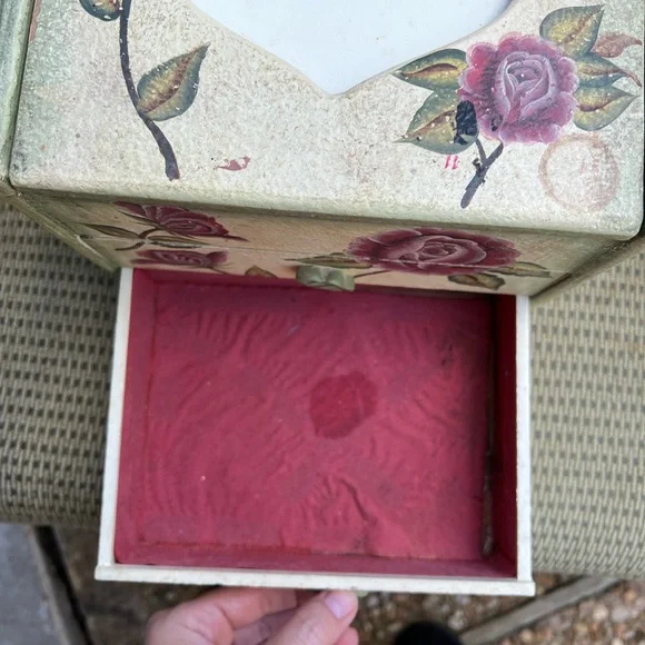 Jewelry Box - Picture 5 of 5